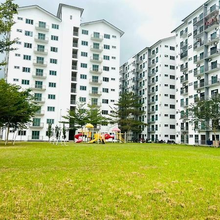 Homestay Pangsapuri Samudera Seri Manjung Lumut Luaran gambar
